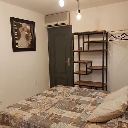 Da Vinci Room Villa Blanca Кембрилс Екстериор снимка